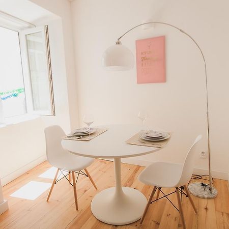 Loving Chiado Apartment Lisbon Ruang foto