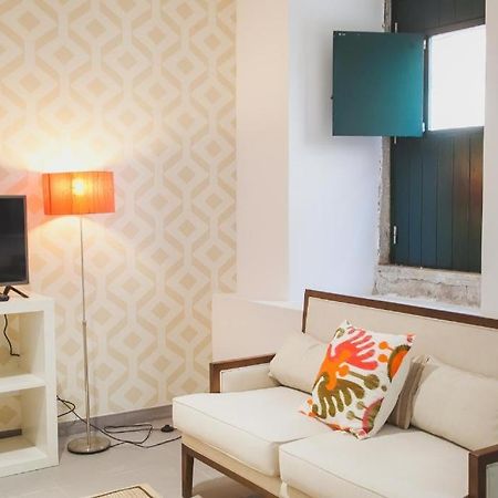 Loving Chiado Apartment Lisbon Bagian luar foto