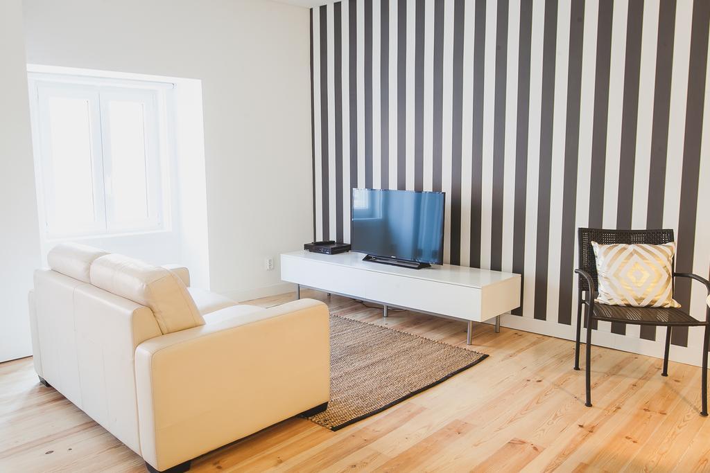 Loving Chiado Apartment Lisbon Ruang foto