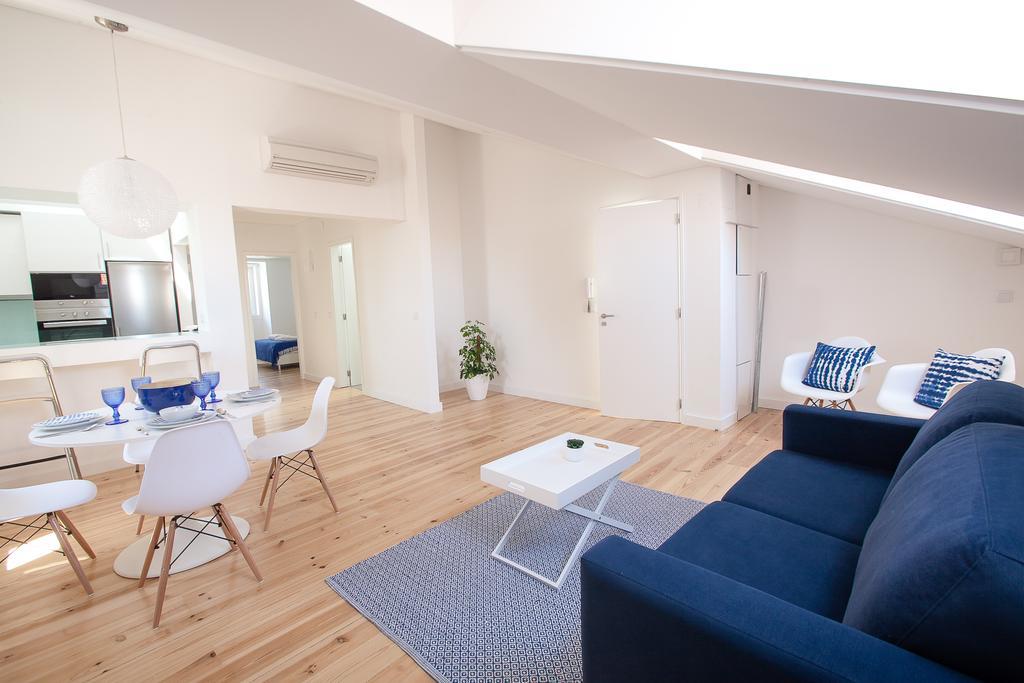 Loving Chiado Apartment Lisbon Ruang foto
