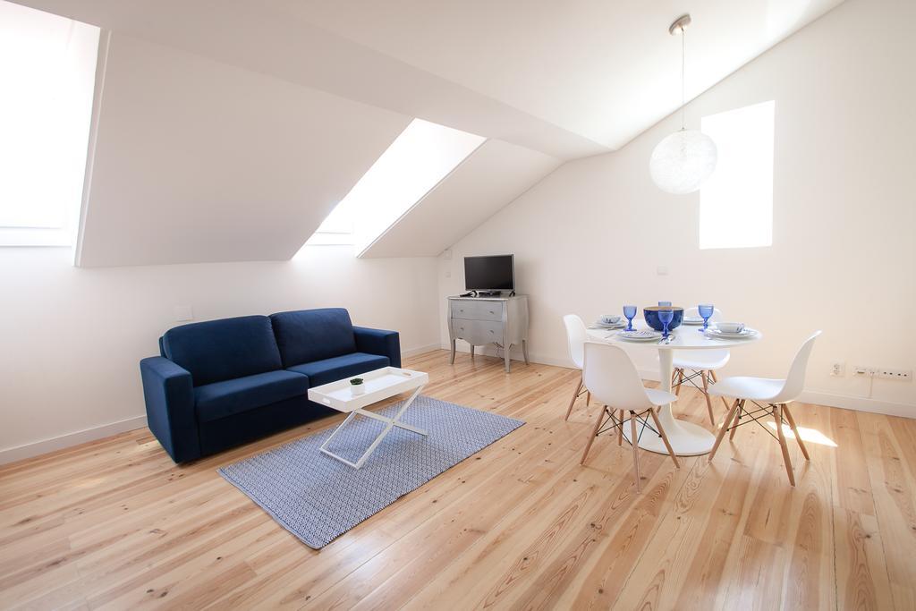 Loving Chiado Apartment Lisbon Ruang foto
