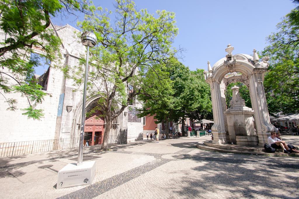 Loving Chiado Apartment Lisbon Bagian luar foto