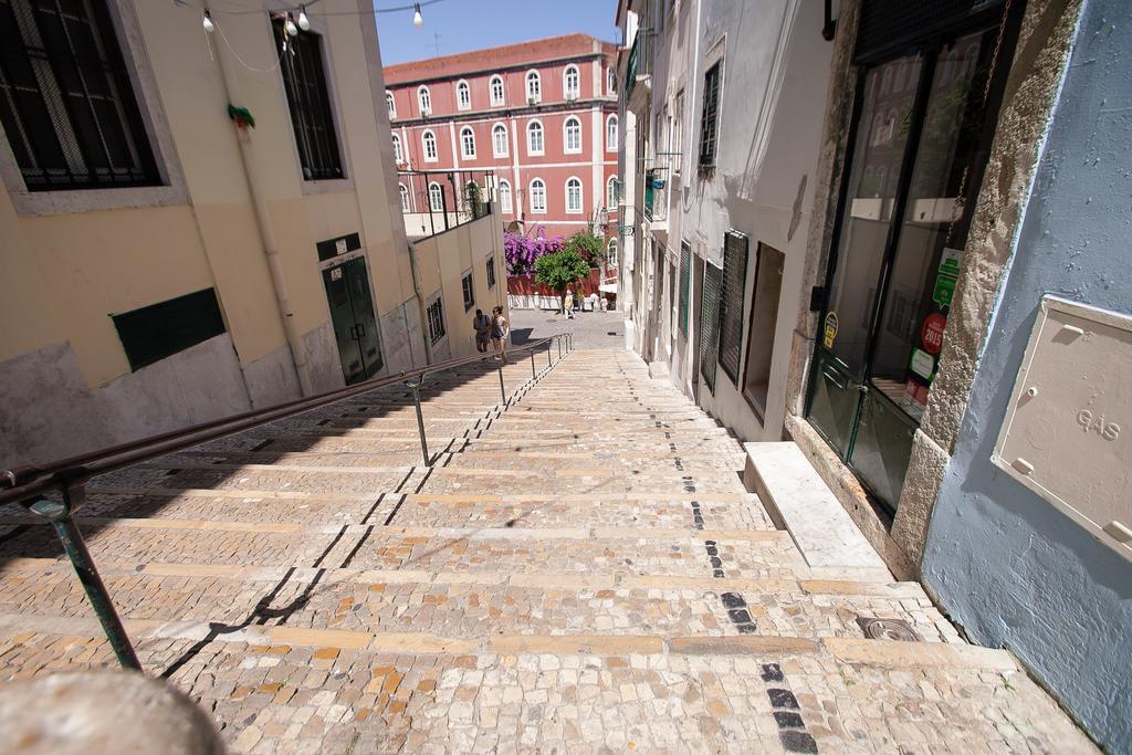 Loving Chiado Apartment Lisbon Bagian luar foto