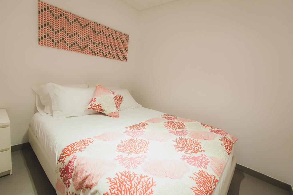Loving Chiado Apartment Lisbon Ruang foto